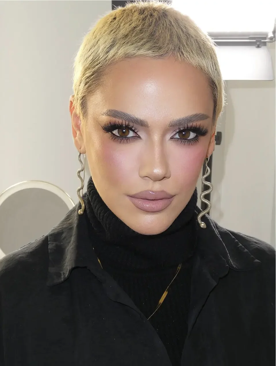 Trabajo de maquillaje social